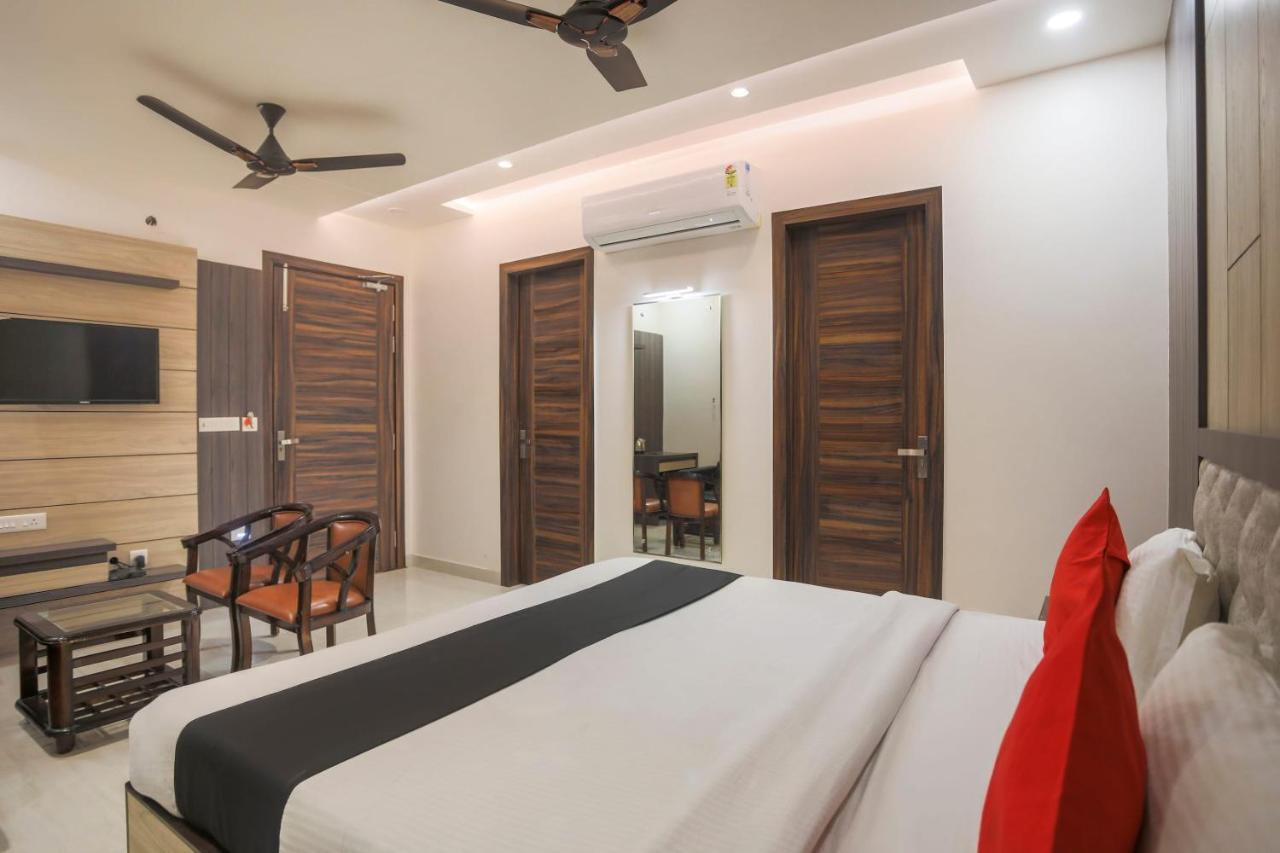 Capital O 69415 Green View Resort Aligarh Kültér fotó